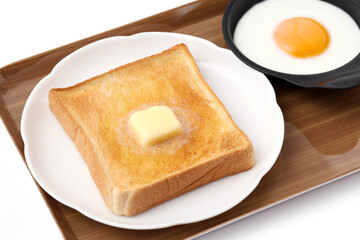 トーストと目玉焼き