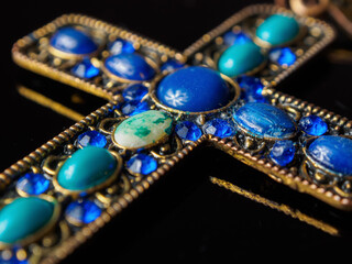 Abstract Jewelry Decorations in Macro Photography: Detailed elements that play with shapes and colors, perfect for art and design.