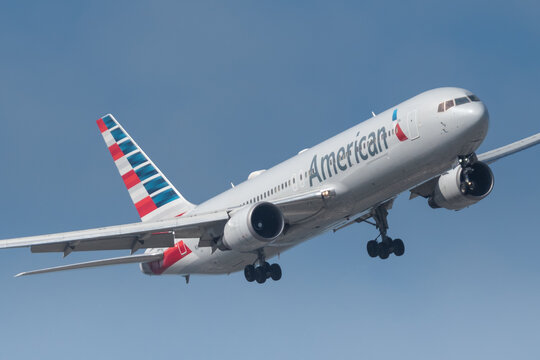 a Boeing 767 belonging to American Airlines maneuvering during the morning to head to the airport in Cordoba, Argentina, on February 23, 2020.