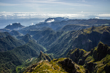 Fototapeta premium beautiful mountain landscape on the island of Madeira in Portugal