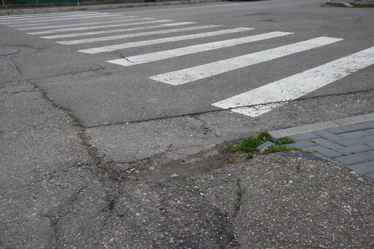 Degraded public road accession way