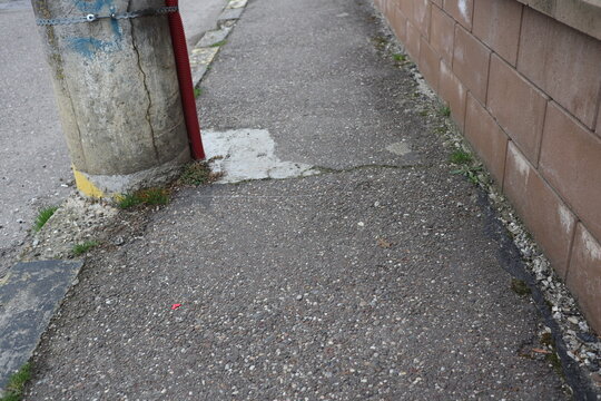 Degraded public road accession way