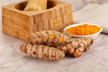 Fresh aroma tumeric roots heap
