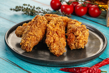 Golden crispy fried chicken wings