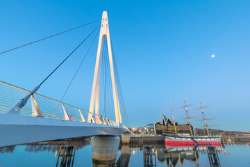 Govan to Partick Bridge, footbridge, Riverside Museum, The Glenlee Tall Ship, River Clyde, Glasgow, Scotland