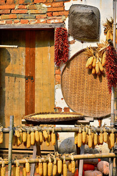 Chillies and corn being sun dried, Huangling, ancient village dating back to the Ming Dynasty, Wuyuan County, Shangrao City, Jiangxi Province