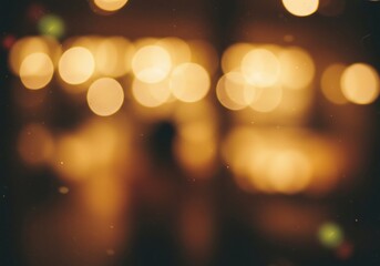 暖色系のボケ味美しい夜景 幻想的な光の粒