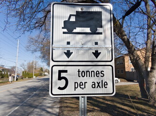 Weight restriction for trucks ahead