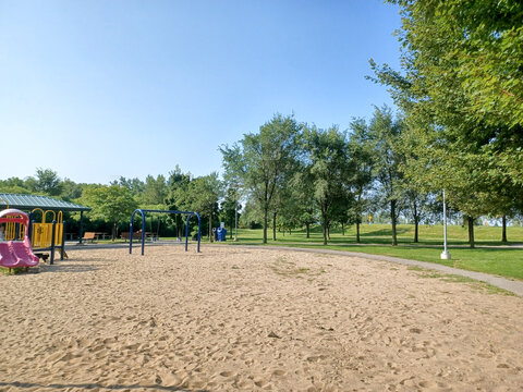 Banting park outside view