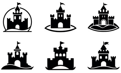Naklejka premium Simple Black and White Sandcastle Icons