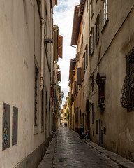 Fototapeta premium Alleyway in Florence