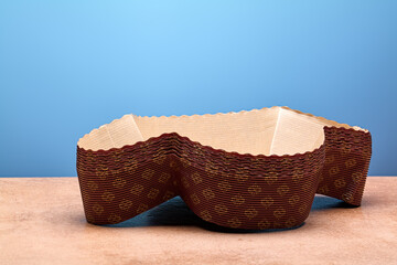 Paper baking mold for Colomba cake, piloting