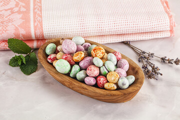 Sweet glazed peanut candy heap