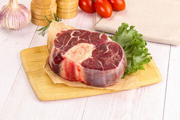 Raw beef ossobuco for roast
