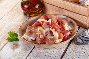 Cured parma pork meat slices