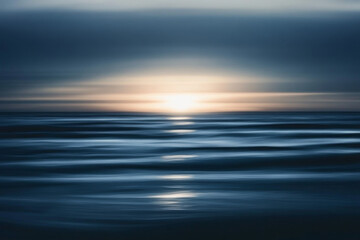 Obraz premium Moody seascape abstract at dusk 