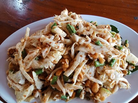 illustration photo of Indonesian cuisine karedok