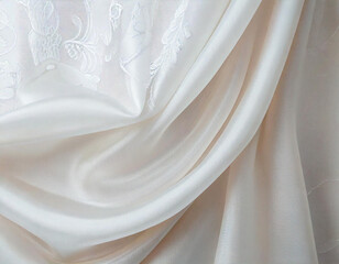 白いシルクとレース