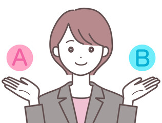 A案とB案を提案するスーツの女性