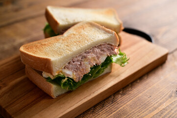 ツナマヨたまごサンド