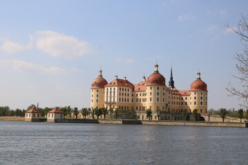 Obraz premium Zauberhaftes Schloss Moritzburg in Sachsen