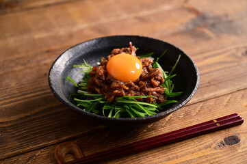 水菜と肉味噌のおつまみ