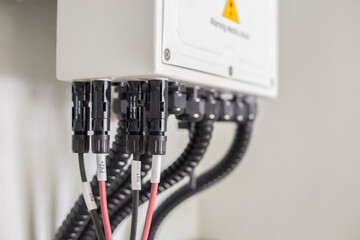 DC cable connects electricity from the solar panel to the inverter.	