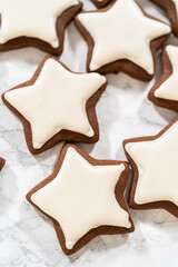 Perfectly Icing Star Cookies with Royal Icing