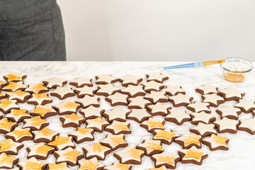 Perfectly Icing Star Cookies with Royal Icing