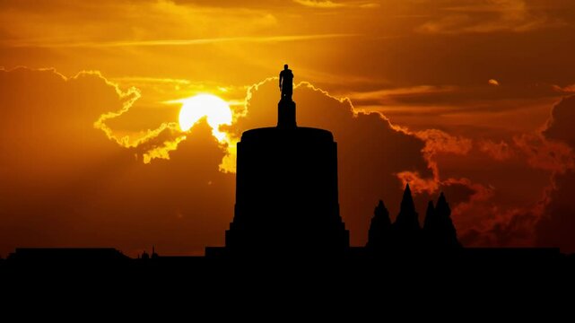 The Oregon State Capitol building at sunset, Time Lapse at Sunset with Red Sun and Fiery Sky, Salem, USA