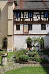 Fototapeta premium Blick in die Altstadt von Blaubeuren in Baden-Württemberg 