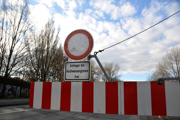 Hochwasser-Absperrung