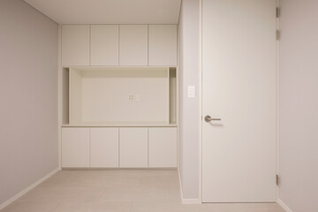 If you decorate your home with warm lighting colors, your home will be sleepy while studying