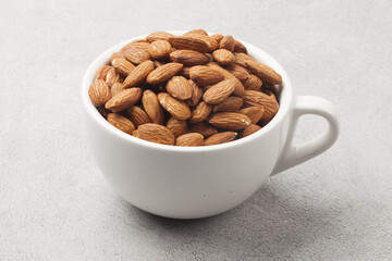 Almond is a deciduous tree in the rose family. It grows to about 6 meters in height and has lanceolate leaves with serrations.
