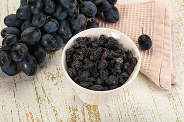 Dry ripe sweet blue raisin