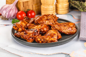 Buffalo chicken wings barbecue sauce