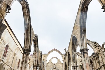 Historical heritage and the destruction of time. Cultural heritage, destroyed cathedrals and the...