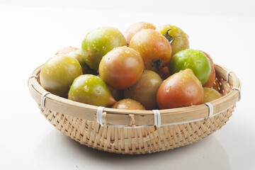 Tomato is an annual plant of the nightshade family. It grows to a height of 1 to 1.5 meters and has opposite, pinnately compound leaves.