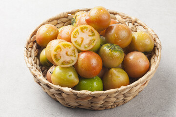 Tomato is an annual plant of the nightshade family. It grows to a height of 1 to 1.5 meters and has opposite, pinnately compound leaves.