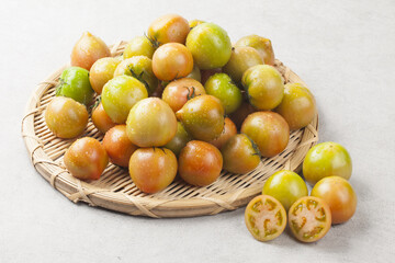 Tomato is an annual plant of the nightshade family. It grows to a height of 1 to 1.5 meters and has opposite, pinnately compound leaves.