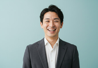 笑顔の男性、スーツ、ビジネスマン