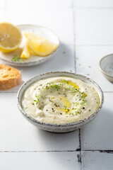 Broccoli dip with olive oil and lemon
