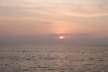 Selbstklebende Fototapeten sunset over the sea © Burin