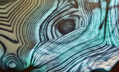 agate contrast structure with light and dark cyan lines