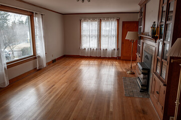Vintage home living room empty on moving day