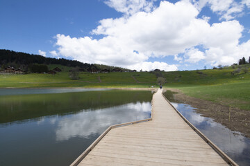 Autour des Aravis, le lac des Confins