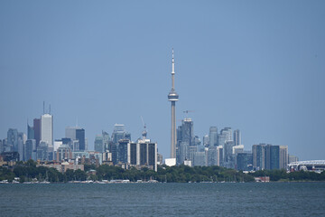 Fototapeta premium Toronto and skyscrapers and lake,