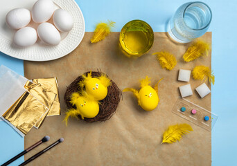 How to make a chick from eggs for Easter decor. Handmade decoration Easter egg chick. Step by step...