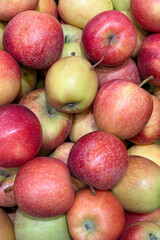 apples on the store counter