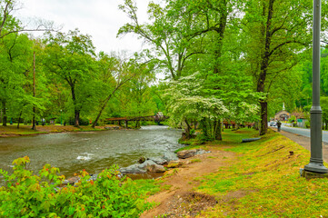 Oconaluftee Islands Park in Cherokee, NC - great tourist destination for swimming, trout fishing , water rafting and picnics © IRINA